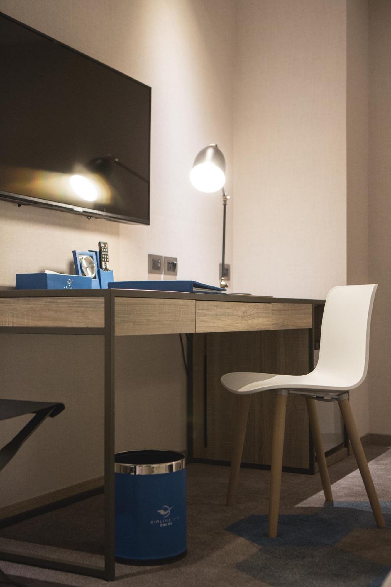 Airline Inn - Kaohsiung Station Ngoại thất bức ảnh